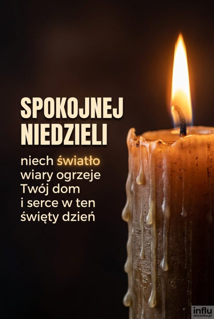 Płonąca świeca z bliska w ciepłym świetle, obok napis „Spokojnej niedzieli” i życzenie na ciemnym tle.