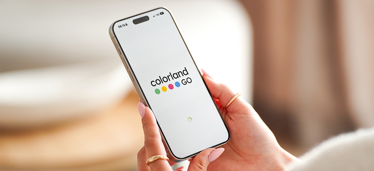 Aplikacja ColorlandGO na smartfonie