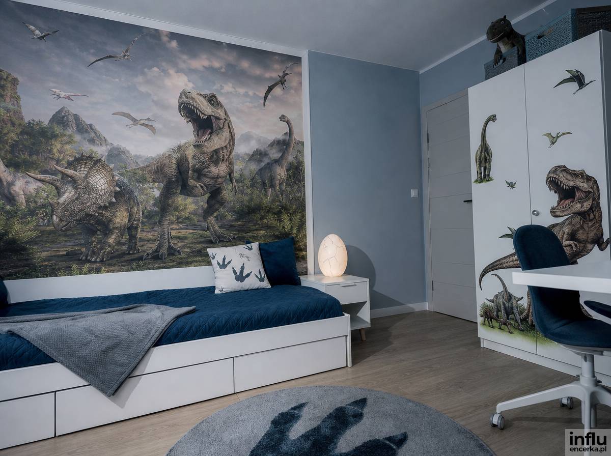 Pokój dla 4-latka z motywem dinozaurów w chłodnej kolorystyce